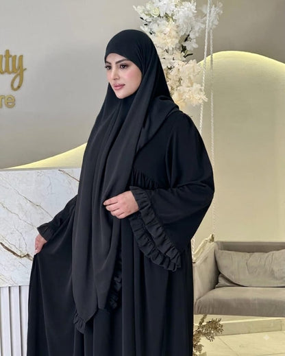 عباية بنت حوران مع خمار طويل – تصميم فاخر بأكمام مكشكشة